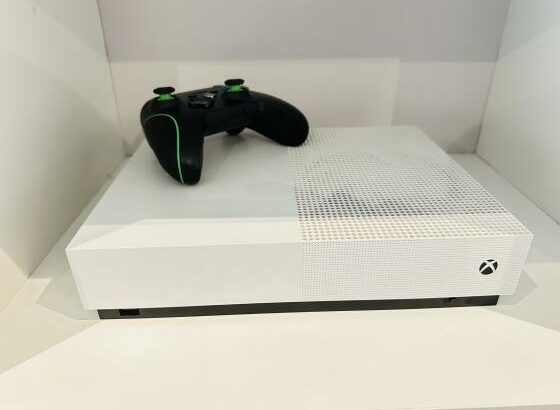 Console Microsoft Xbox One S  1TB 1Joy +Jogos Preço:12.500.00MT