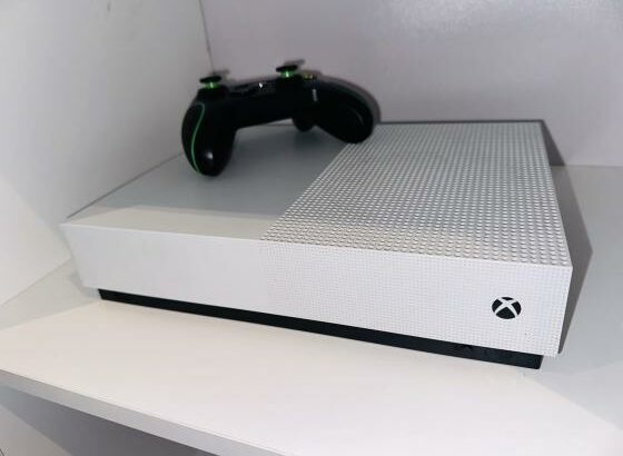 Console Microsoft Xbox One S  1TB 1Joy +Jogos Preço:12.500.00MT