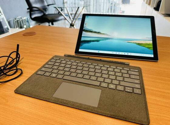 ✨*Executive Laptop Surface Pro 7 Desmontavel  Touchscreen* ✨*Intel Core I7-1065G7 1.30 GHZ 10Th Gen  (08 CPUs) 13.3 Polegadas * ✨*Face ID + FingerPrin