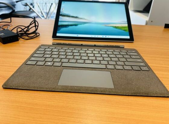 ✨*Executive Laptop Surface Pro 7 Desmontavel  Touchscreen* ✨*Intel Core I7-1065G7 1.30 GHZ 10Th Gen  (08 CPUs) 13.3 Polegadas * ✨*Face ID + FingerPrin