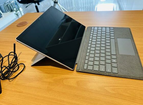 ✨*Executive Laptop Surface Pro 7 Desmontavel  Touchscreen* ✨*Intel Core I7-1065G7 1.30 GHZ 10Th Gen  (08 CPUs) 13.3 Polegadas * ✨*Face ID + FingerPrin