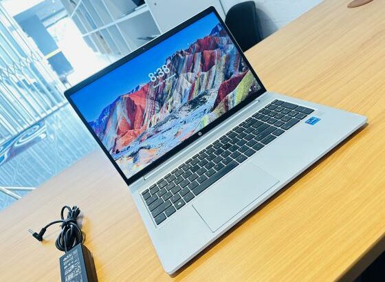 HP ProBook 450 G8 Notebook PC Intel Core i5-1135G7 11ª Geração, 8 GB DDR4 SDRAM, 256 GB SSD Ultra fast NVME,Intel iris XE Graphics, 15.6 POLEGADAS Tec