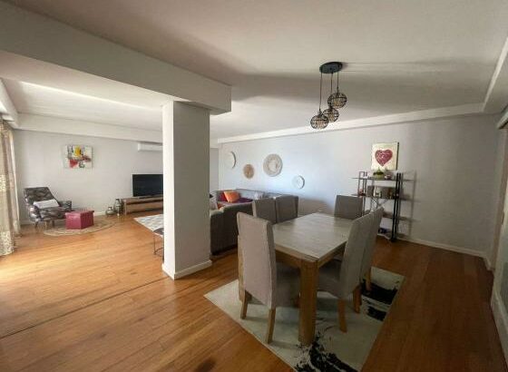 Vende-se luxuoso apartamento no Maresia T3