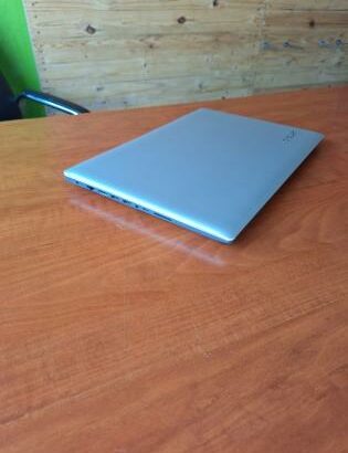 Laptop Lenovo Ideapad i7 8th 8GB RAM 256GB SSD AMD Radeon R7 M440 2GB