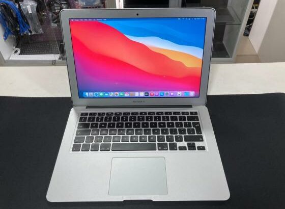 MacBook Air Retina 2017 13.3” i5-5352U 8GB 128SSD HD6000-1.5GB BigSur