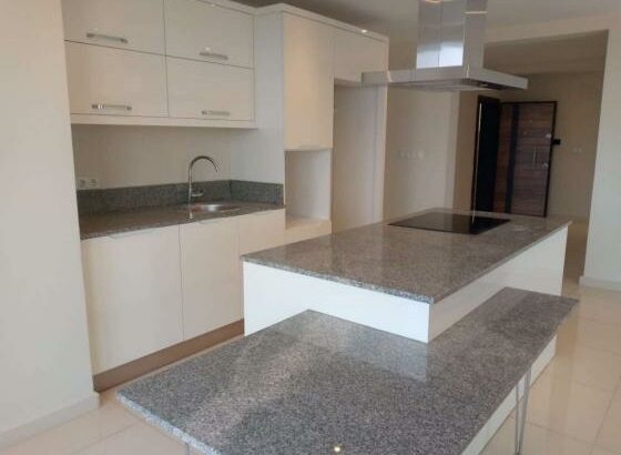 Vende-se apartamento, tipo3 no bairro de laulane Rua da igreja mais conhecido como Rua da linha Condomínio Laulane Park