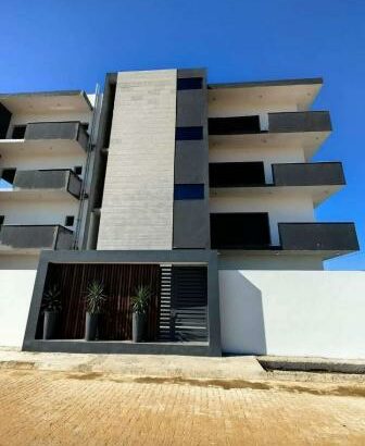 Vende-se apartamento T3 por estraer