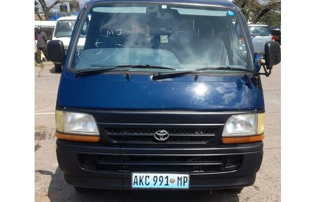 Toyota Hiace (mini bus) – Recem Importada