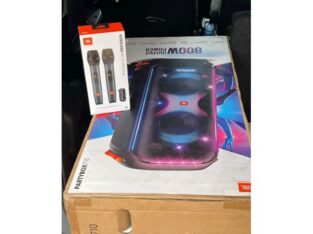 JBL Partybox 710 + Microfone JBL Wireless Duplo ( selada )