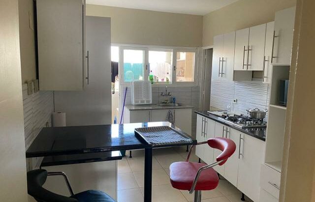 Vende-se Belíssimo Apartamento T3 na mao Tse tung