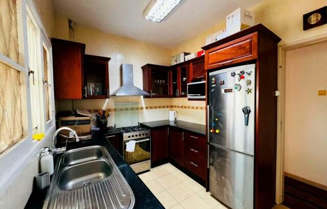 Arrendo apartamento t2 com moveis na polana