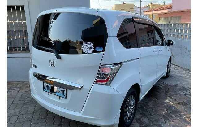 HONDA FREED RECEM IMPORTADO