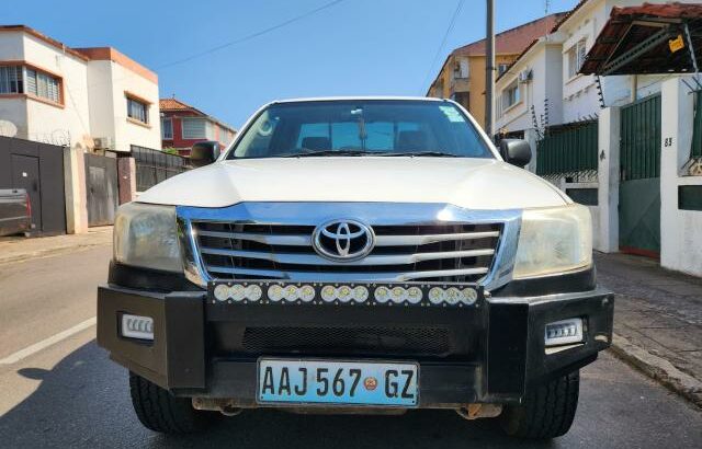 Toyota Hilux – cabine simples