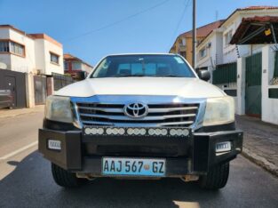 Toyota Hilux – cabine simples