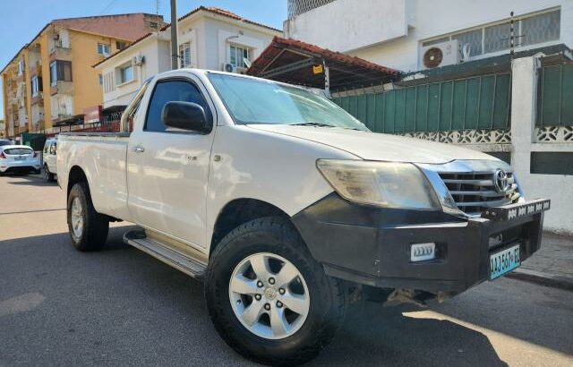 Toyota Hilux – cabine simples