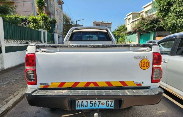 Toyota Hilux – cabine simples