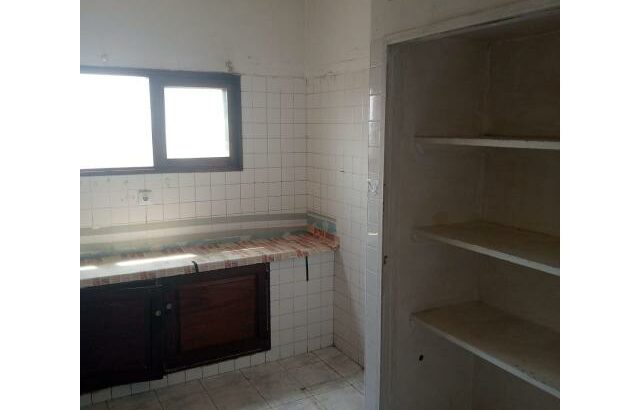 PH8 Arrenda-se Apartamento T3 na Coop