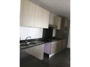 Arrendo apartamento t3 na marginal condomínio kurula