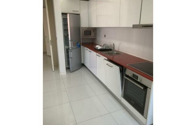 Condomínio Miradouro Arrendo Luxuoso Apartamento T3 mobilado