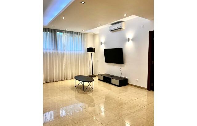 Na vila Itália Arrendo Luxuoso Apartamento T2 mobilado