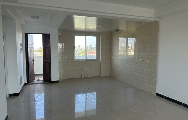 Vende-se Luxuoso Apartamento T3 no condomínio vila sol