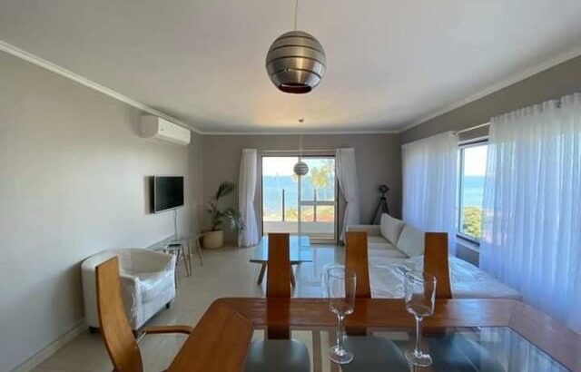 Arrenda-se Luxuoso Apartamento T3 mobilado com vista ao mar