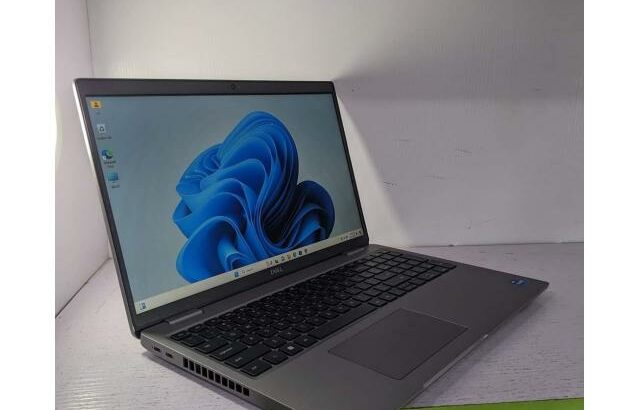 Dell Precision 3571