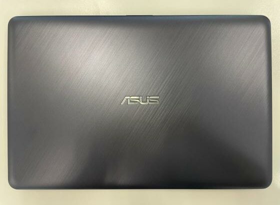 Asus VivoBook X543NA-C41G0T 15.6” N3350 4GB 1TB.HDD HD500 W10H