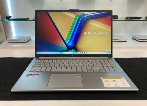 Asus VivoBook Go 15  E1504FA-58512SOW 15.6” Ryzen5-7520U 8GB 512SSD Radeon610M W11H