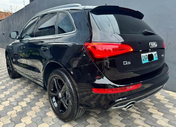 AUDI Q5 QUATTRO RECEM IMPORTADO