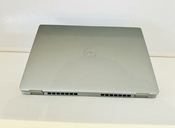 Dell Latitude 5430 Ultrabook  Machine  Intel Core i5-1245U  2.60GHZ (8Cpus) 12ª Geração  Memory: 16 GB DDR4 SDRAM  Disc:512  GB SSD NVME  Teclado Lumi