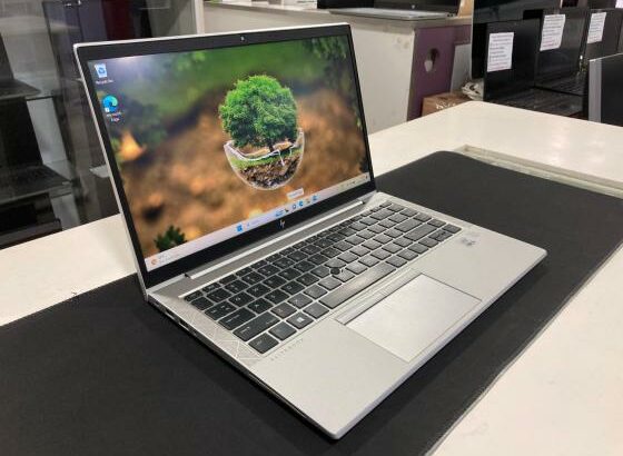 HP EliteBook 840 G7 14” i5-10210U 8GB 512SSD UHD W11H