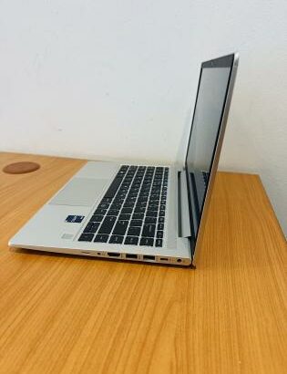 ✨*HP Elitebook 640 14inch G9* ✨12Th gen Intel Core I7-1265U  ✨8GB RAM DDR4 ✨1 TB SSD NVMe (1000GB) ✨Tela: 14.0” FHD IPs painel ✨Teclado Luminoso  ✨Int