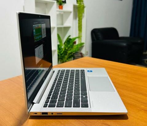 Hp Probook 430 G8 13.3” i5 11th 8GB RAM 256GB SSD