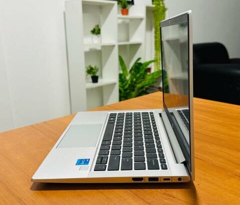 Hp Probook 430 G8 13.3” i5 11th 8GB RAM 256GB SSD