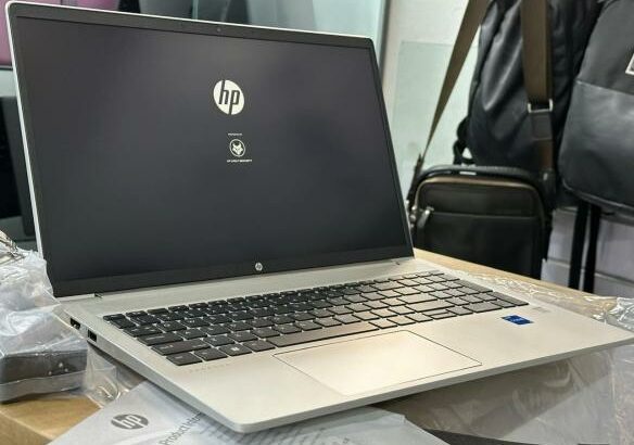 Hp PROBOOK 450 G10 2023 15.6” i7 13th 16GB RAM 512GB SSD Novos Selados