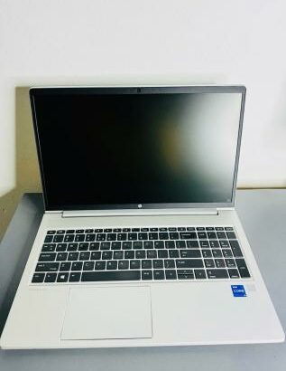 ✨*HP Probook 450 G10 * ✨13 TH gen Intel Core I5-1335U 1.30 GGZ (12Cpus) ✨8GB DDR4 SDRAM  ✨512GB SSD NVMe ✨Tela: 15.6” FHD by 1080*1920 ✨Intel UHD Grap