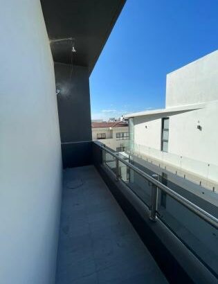 Vende-se este apartamento tipo 3 , no bairro de Costa do sol triunfo novo