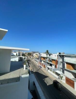 Vende-se este apartamento tipo 3 , no bairro de Costa do sol triunfo novo