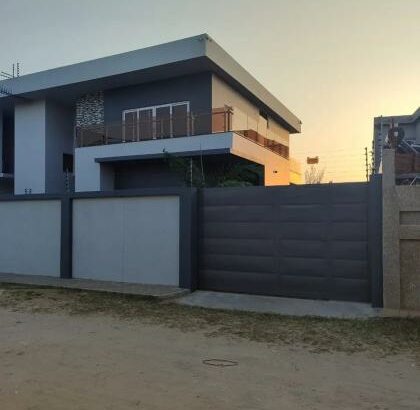 Vende-se está moradia tipo 3, no bairro de Kumbeza próximo de Nelson place