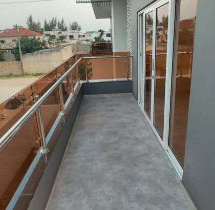 Vende-se está moradia tipo 3, no bairro de Kumbeza próximo de Nelson place