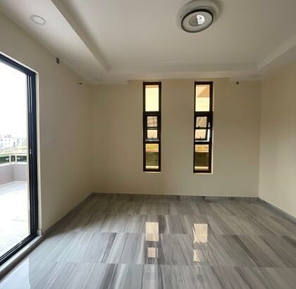 Vende-se está geminada T3 , no bairro de Costa do sol mapulene