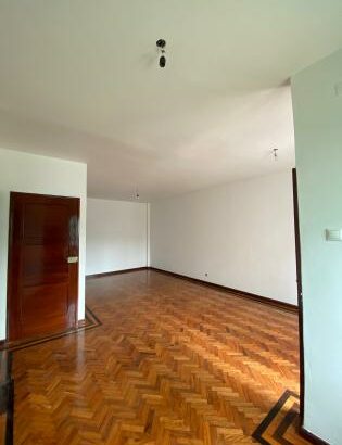 Vende-se Apartamento T2 reabilitado de raiz Super espaçoso e luxuoso