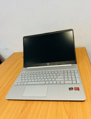 ✨*Lap Top Gráfico HP 15S-eq1xxx AMD RYZEN 3 Semi Novo * ✨*AMD RYZEN 3 3250U with Radeon Graphics 260 GHZ (4CPUs)15.6 Polegadas * ✨*Display FHD 1920×10