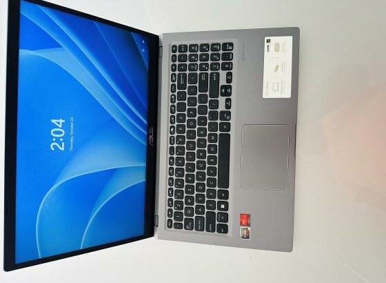 ✨Lap Top Grafico  *Classic and Graphics Machine Asus VivoBook X515D * ✨*AMD RYZEN 3 3250 2.60 GHZ 11 TH Gen  (4CPUs)15.6 Polegadas* ✨*8GB DDR4 SDRAM *