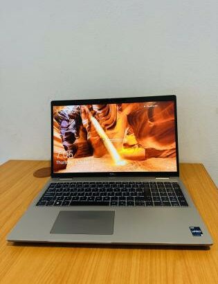 ✨*Lap Top  Gráfico Dell Precison 3571 Core I7 12 TH Gen * ✨*Intel Core I7-12700H 2.70 GHZ  (20CPUs)12Th Generation 15.6 Polegadas * ✨*Reconhecimento F