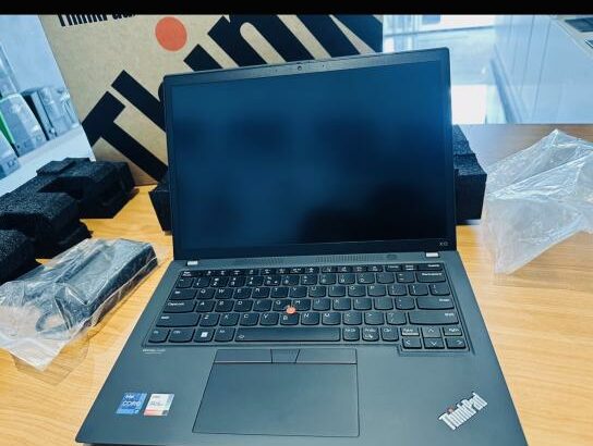 ✨*Lap Top Novo  * ✨*intel core I7-1255U 1.70 GHZ 12 TH Gen  (12 CPUs)13.3Polegadas * ✨*Reconhecimento Facial + FingerPrint* ✨*512 SSD,16 gb DDR4 SDRAM