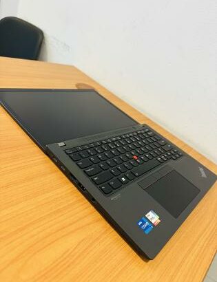 ✨*Lap Top Semi- Novo * ✨Ultrabook  Lenovo ThinkPad X13 Gen 3 Carbon + Magnesium  ✨*intel core I7-1255U 1.70 GHZ 12 TH Gen  (12 CPUs)13.3Polegadas * ✨*