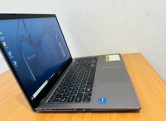 ✨Lap Top SUPER Limpo em Promoção Core i5 11TH Gen  *Asus VuvoBook X515SE * ✨ Intel Core i5-1135G7 2.40GHZ  (8CPUS ) 11TH Generation 15.6Polegadas * ✨*