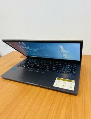 ✨Lap Top SUPER Limpo em Promoção Core i5 11TH Gen  *Asus VuvoBook X515SE * ✨ Intel Core i5-1135G7 2.40GHZ  (8CPUS ) 11TH Generation 15.6Polegadas * ✨*